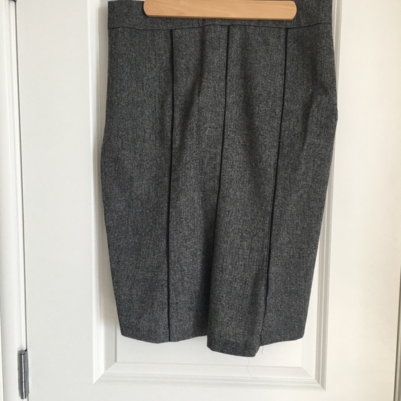 Smart Set blazer/skirt set.Beautiful heather grey. - Picture 3 of 4